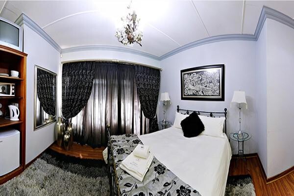 Lamon Guest House