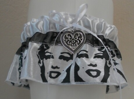 Undobyelaine-Custom Wedding Garters And Accessories