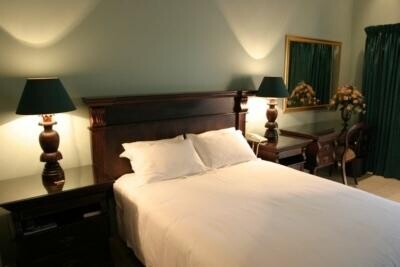 Caesars Guest House & Conference Centre