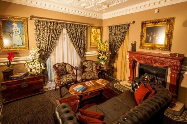 Caesars Guest House & Conference Centre