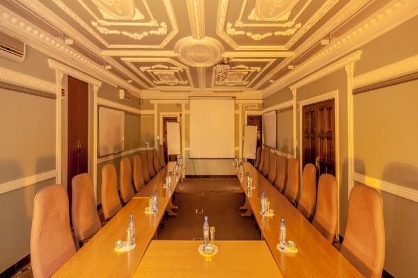 Caesars Guest House & Conference Centre