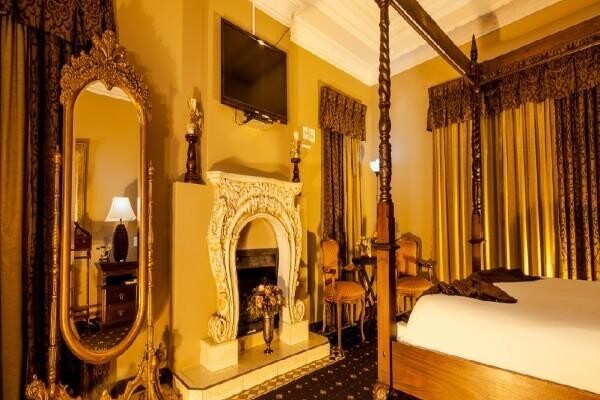 Caesars Guest House & Conference Centre