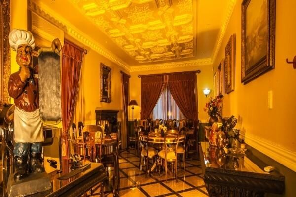 Caesars Guest House & Conference Centre