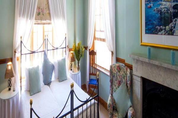Mountain Manor Guest House