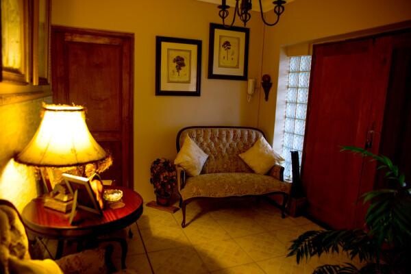 Tozandre Guest House