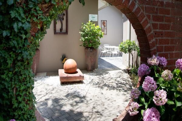 Tozandre Guest House