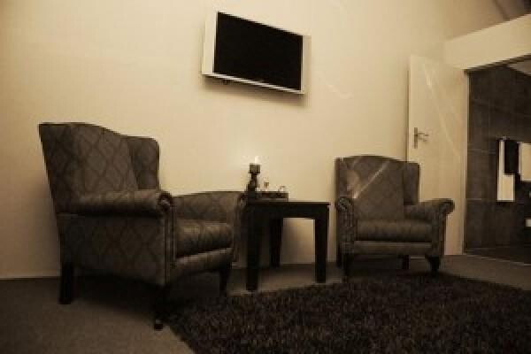 Waterglen Guest Lodge