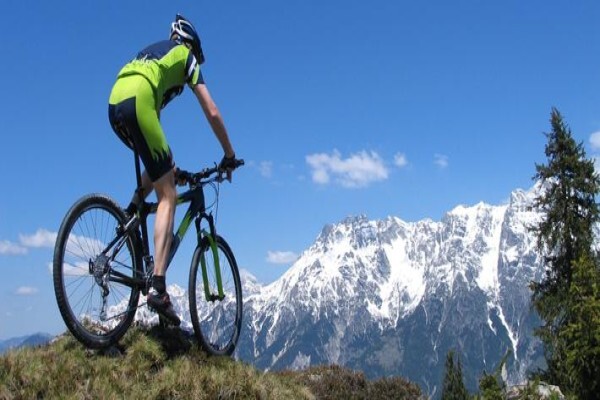 Dr. Richard Von Bormann - Orthopaedic Knee Surgeon