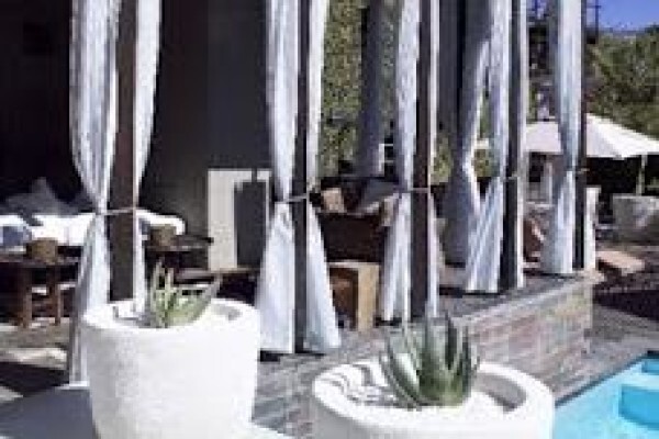 Sussi Safaris & Travel Services