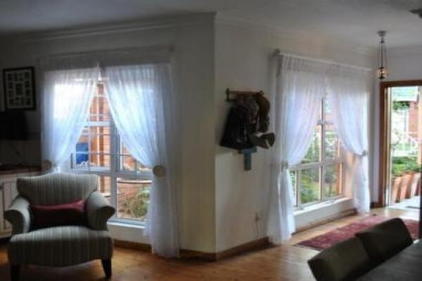 Renes Blinds and Curtains