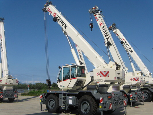 Fastlift Cranes & Services (Pty) Ltd