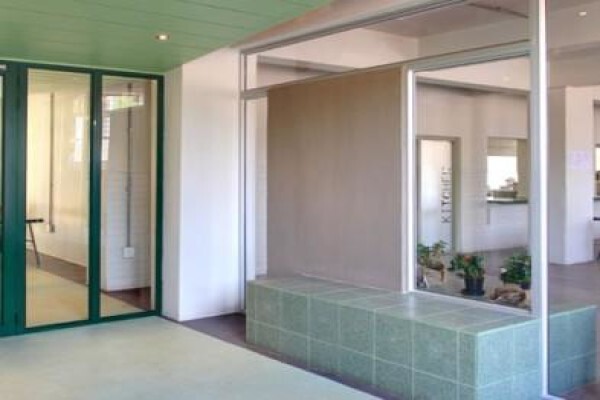 Paint & Place (Earthcote)