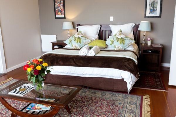 Hampton Court Guest Lodge