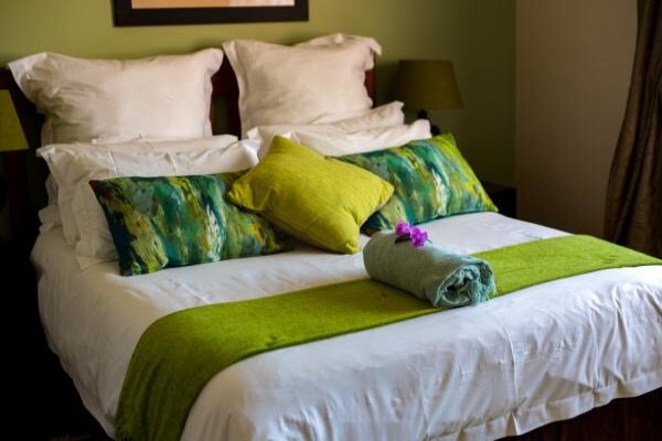 Hampton Court Guest Lodge