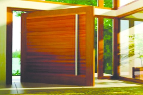 ROOS GARAGE DOORS