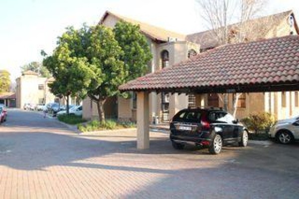 GAYE CAWOOD REALTY