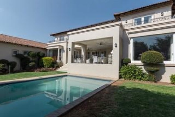 GAYE CAWOOD REALTY