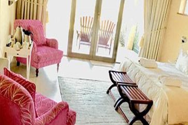 On The Cliff Lodge