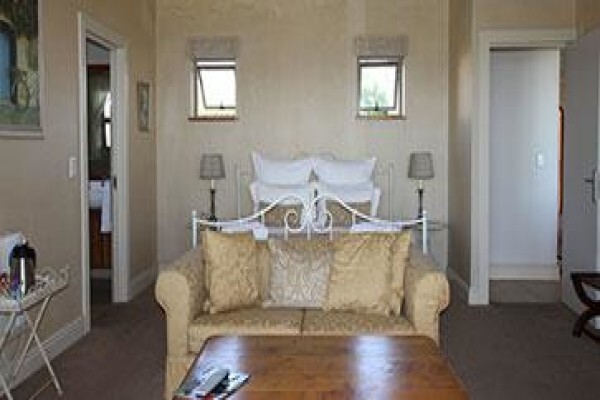On The Cliff Lodge
