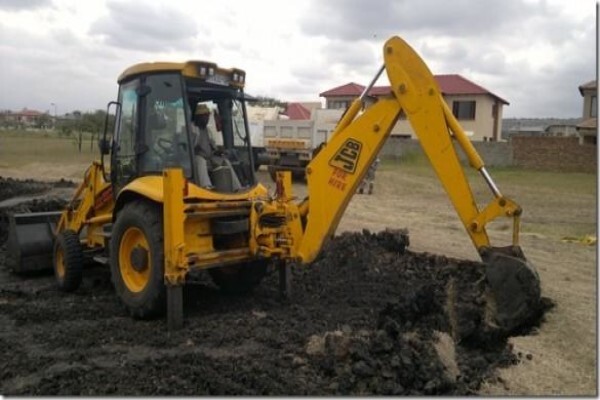 Mr TLB Excavation & Renovations CC