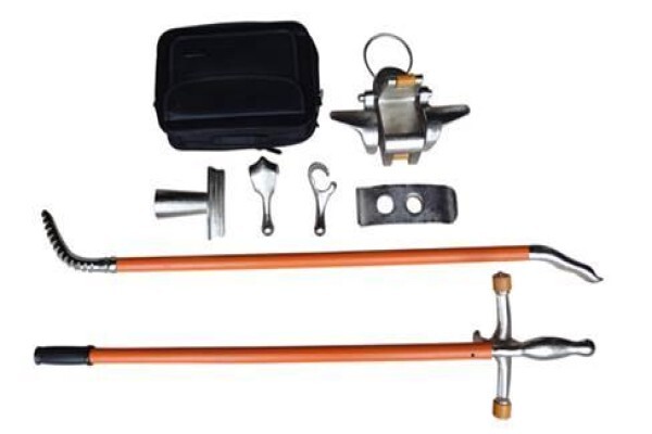 AUTOMOTIVE GARAGE SUPPLIES