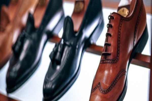LEVINGERS DRY CLEANERS AND SHOE CLINIC (PTY) LTD