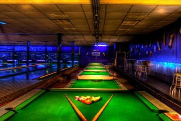 XTREME TEN PIN BOWLING