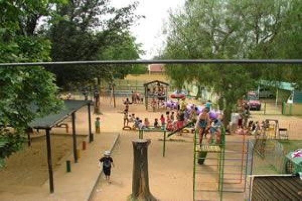 Bennie Boekwurm Educational Centre