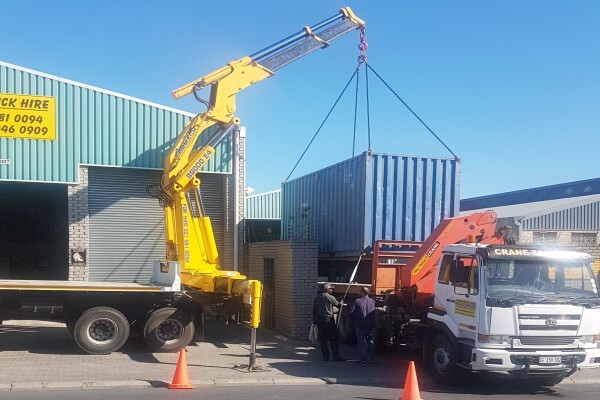 Sidelifter container loaders