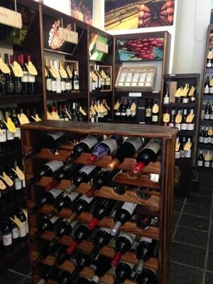 Cozier Fine Wines & Liquors