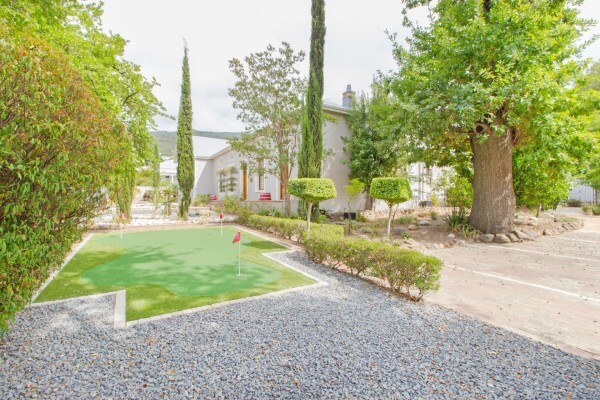 The Real Estate Avenue