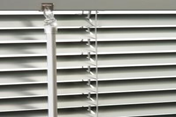 VERTIBLIND cc