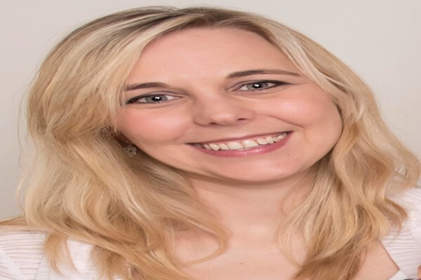 Dr Karen Conradie