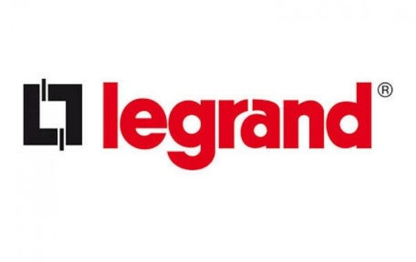 L Coste Dezigns
