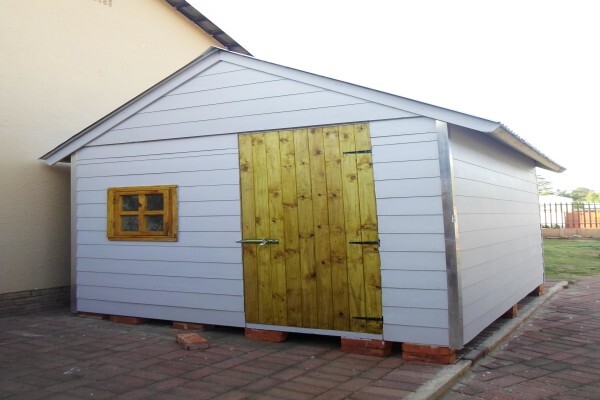 A + M Wendy Houses