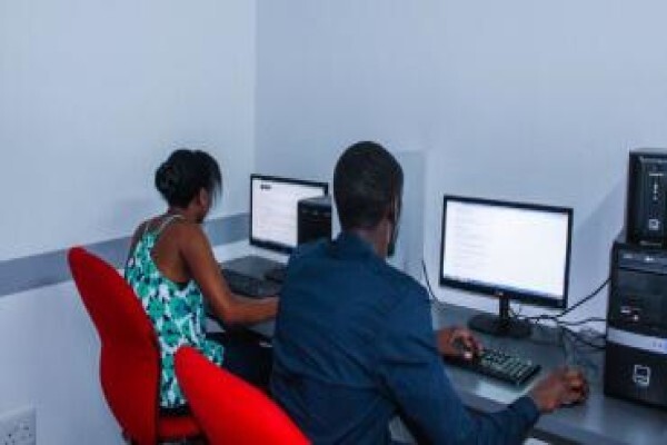 English Plus Academy
