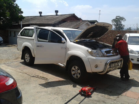 Mudzhaga auto mechanic