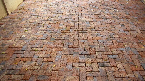 Pavebuilt - We Pave,Your Way
