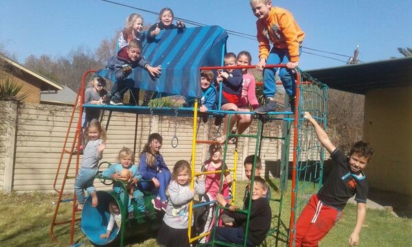 Sprinkel Spore Dagsorg en Naskoolsentrum