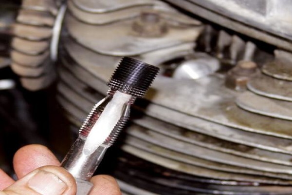 TAP and DIE Mobile Thread Repair Services