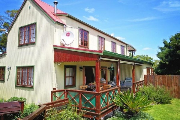 Forest Edge - Nature Lovers' Retreat