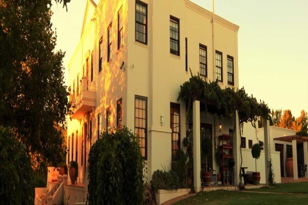 Mitre's Edge Wine Estate