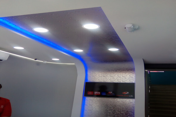 Ceiling partiton