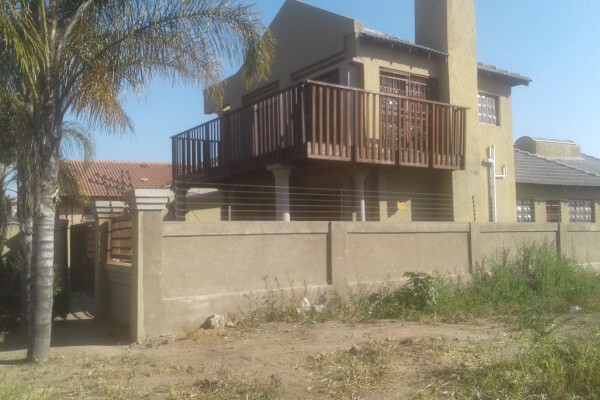 Lalokie properties