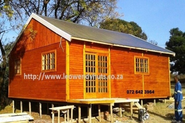 LJ Wendyhuts