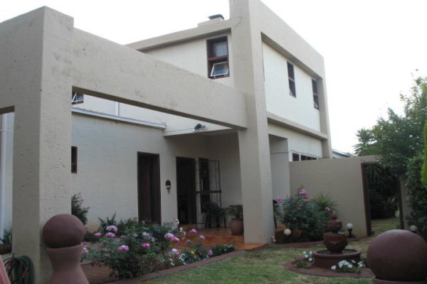 Nadia Real Estate
