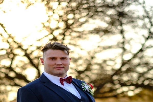D Van WYK & Associates INC