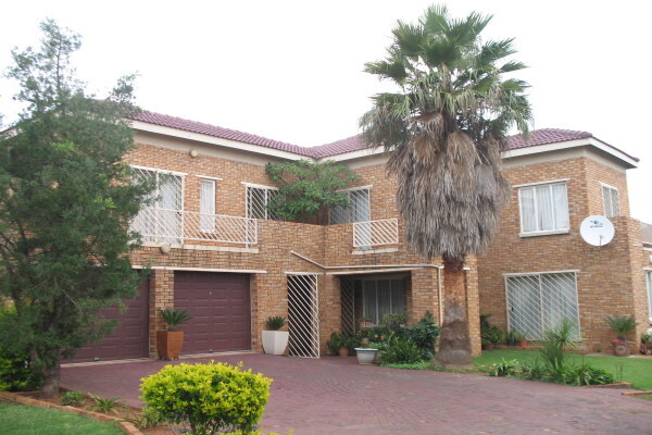 Nadia Real Estate
