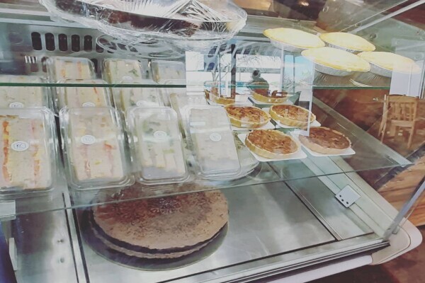 KLEIN CAFÉ