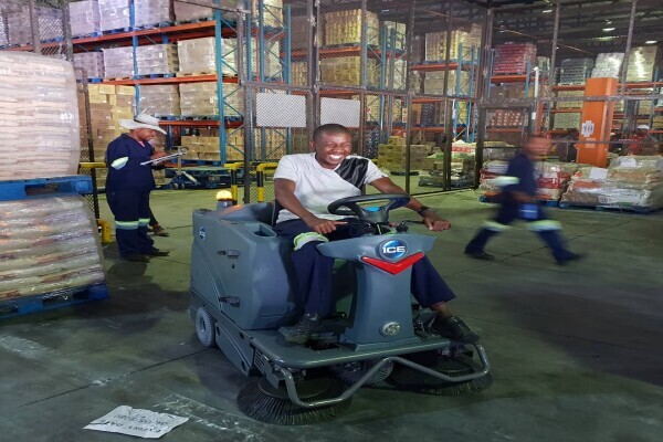 Intelligent Cleaning Equipment